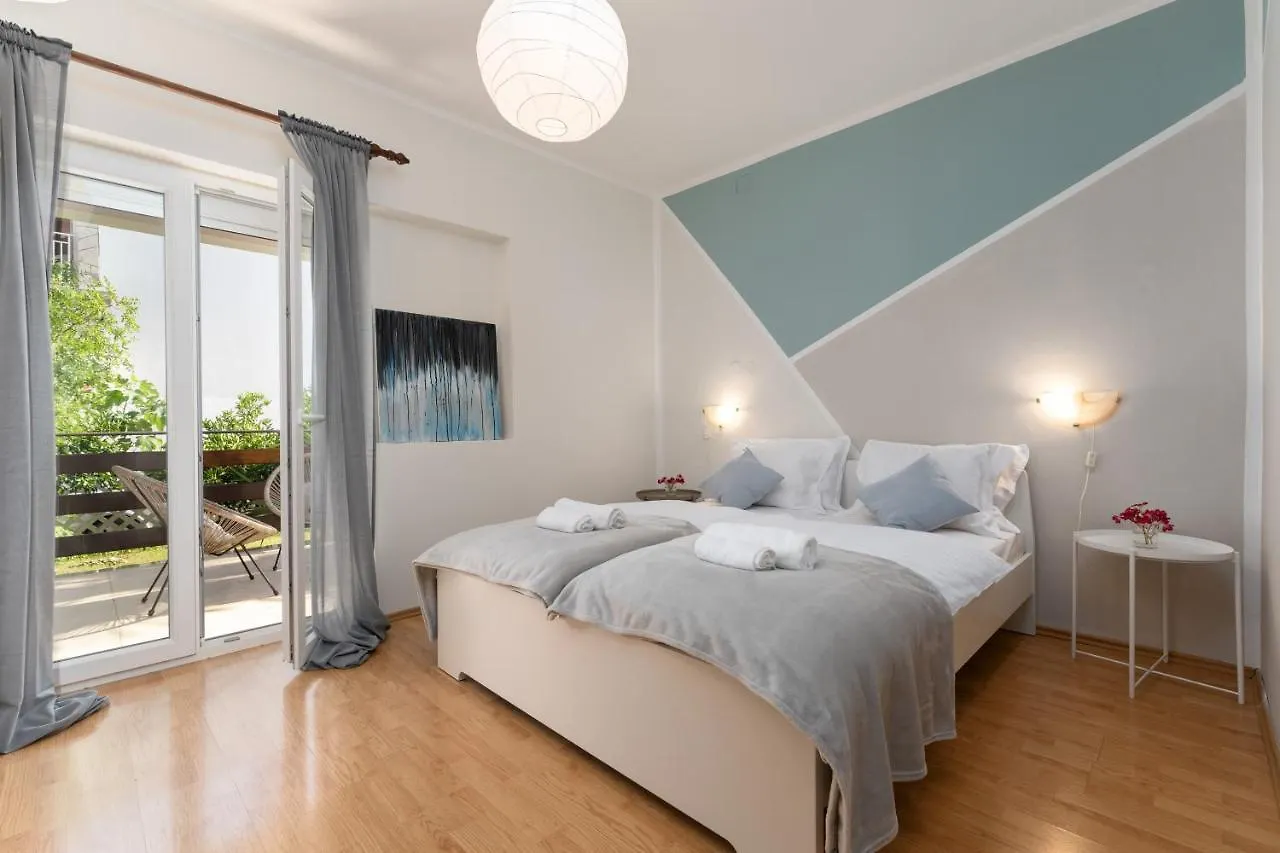 Apartment Kami Novigrad